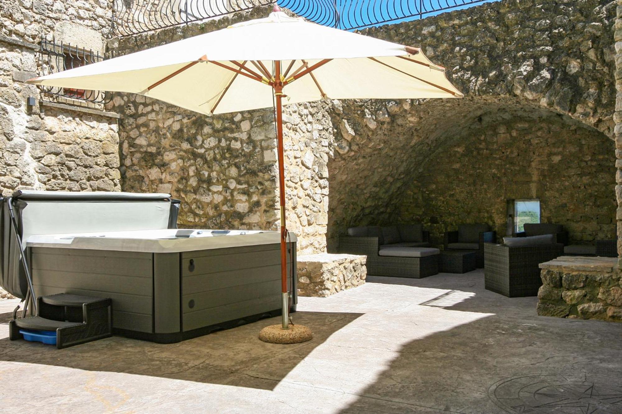 La Closerie D'Escalin Gite 12 Personnes Et Jacuzzi La Garde-Adhémar Εξωτερικό φωτογραφία
